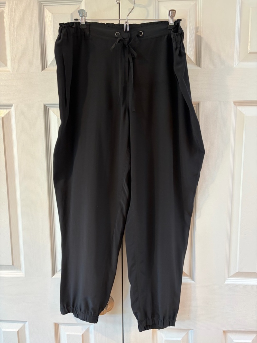 Eileen Fisher Black Silk Cropped Drawstring Waist Zipper Ankle Size L